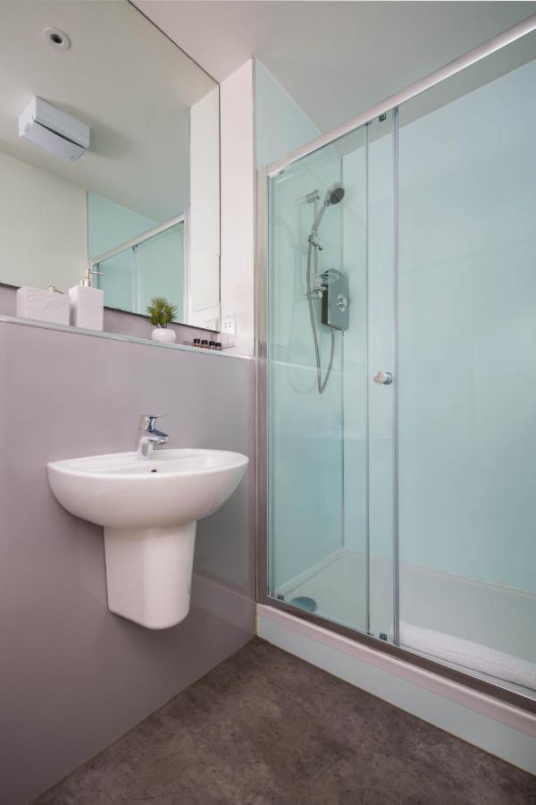 Modern Studio Apartment In Prime Central Location EDI Buitenkant foto