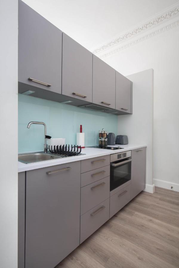 Modern Studio Apartment In Prime Central Location EDI Buitenkant foto